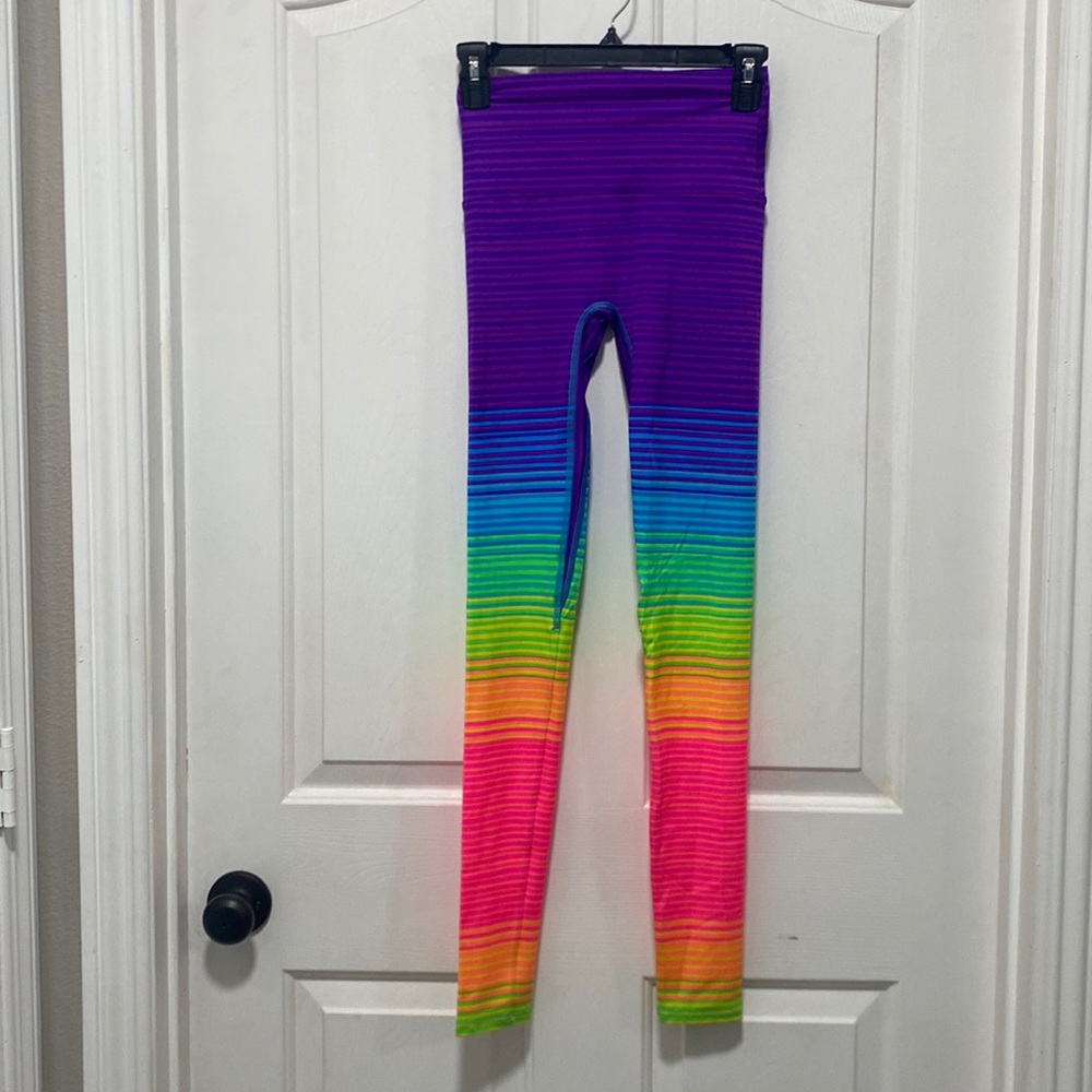 Beautiful rainbow 🌈 leggings
